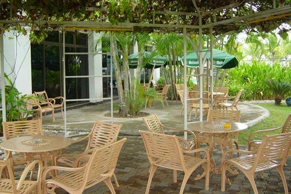 Pattaya Country Club & Resort Ban Pong  Exterior photo
