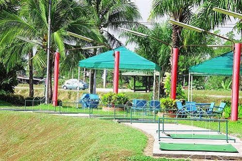 Pattaya Country Club & Resort Ban Pong  Exterior photo
